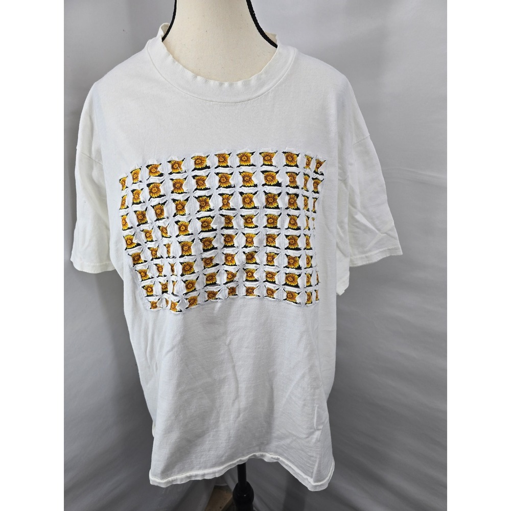 Vintage Hanes Beefy-T Sunflower Graphic T-Shirt White XL Made in USA Textured